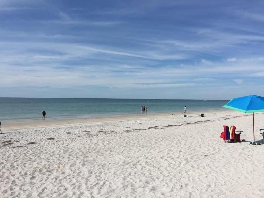Oceanway 203 - Upscale Oceanfront Condo - 2Br And 2Ba Indian Rocks Beach Exterior photo