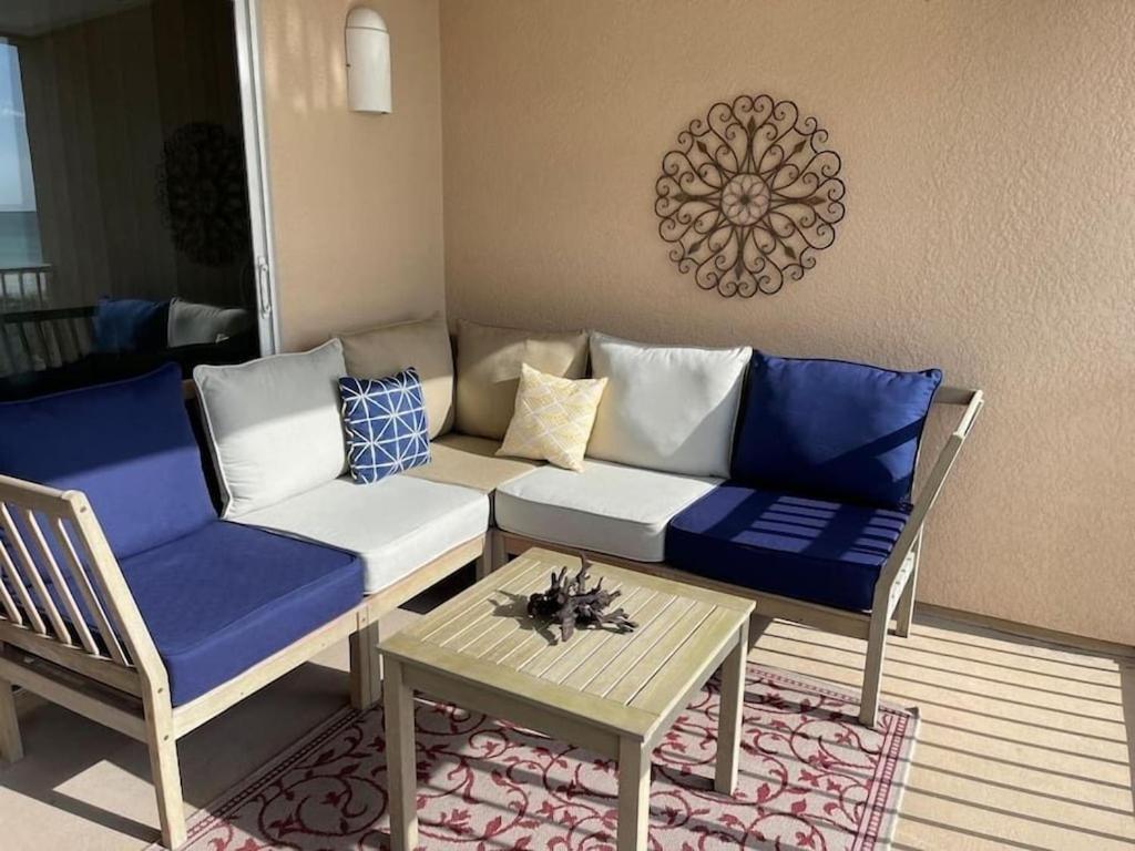 Oceanway 203 - Upscale Oceanfront Condo - 2Br And 2Ba Indian Rocks Beach Exterior photo